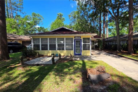 House in Gainesville, Florida 2 bedrooms, 129.32 sq.m. № 2220423 - photo 2