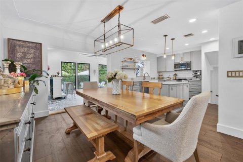 Casa en alquiler en Saint Petersburg, Florida, 3 dormitorios, 160.72 m2 № 1912027 - foto 14