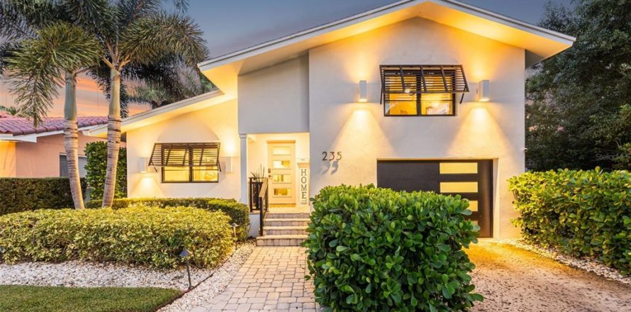 Casa en Saint Petersburg, Florida 3 dormitorios, 160.72 m2 № 1912027