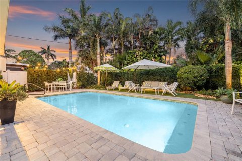 Casa en alquiler en Saint Petersburg, Florida, 3 dormitorios, 160.72 m2 № 1912027 - foto 4