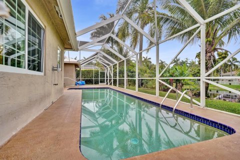 House in Boynton Beach, Florida 3 bedrooms, 212.84 sq.m. № 2088001 - photo 5