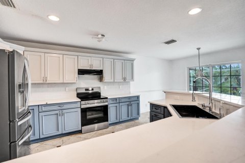 House in Boynton Beach, Florida 3 bedrooms, 212.84 sq.m. № 2088001 - photo 8