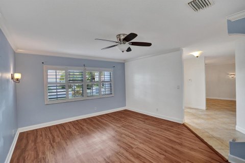 House in Boynton Beach, Florida 3 bedrooms, 212.84 sq.m. № 2088001 - photo 26