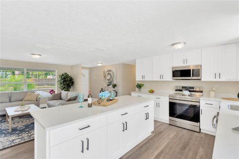 Casa en venta en Valrico, Florida, 4 dormitorios, 204.48 m2 № 1824665 - foto 6