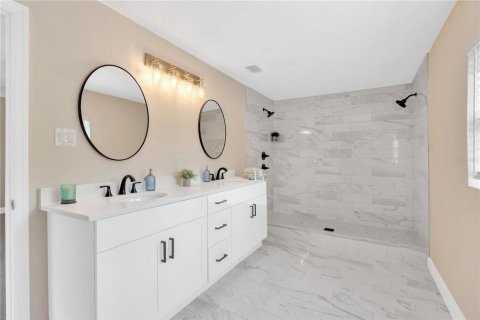 Casa en venta en Valrico, Florida, 4 dormitorios, 204.48 m2 № 1824665 - foto 11