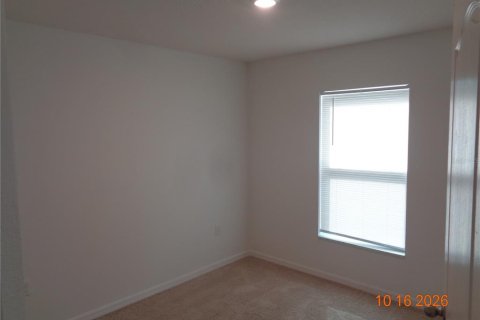 Villa ou maison à louer à Deltona, Floride: 5 chambres, 183.48 m2 № 2424075 - photo 4