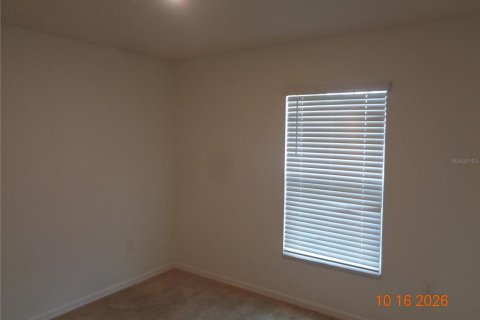 Villa ou maison à louer à Deltona, Floride: 5 chambres, 183.48 m2 № 2424075 - photo 2
