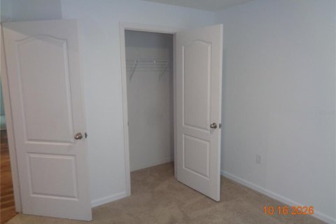 Villa ou maison à louer à Deltona, Floride: 5 chambres, 183.48 m2 № 2424075 - photo 11