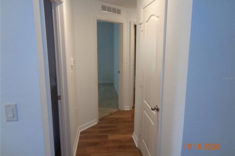 Villa ou maison à louer à Deltona, Floride: 5 chambres, 183.48 m2 № 2424075 - photo 9