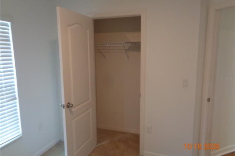 Villa ou maison à louer à Deltona, Floride: 5 chambres, 183.48 m2 № 2424075 - photo 3
