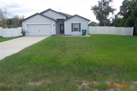 Villa ou maison à Deltona, Floride 5 chambres, 183.48 m2 № 2424075