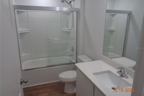 Villa ou maison à louer à Deltona, Floride: 5 chambres, 183.48 m2 № 2424075 - photo 12