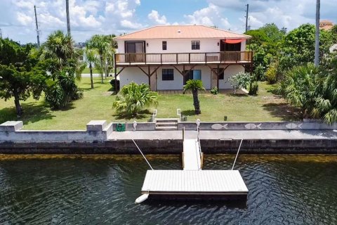 Купить виллу или дом в Эрнандо-Бич, Флорида 3 комнаты, 119.66м2, № 1837615 - фото 7