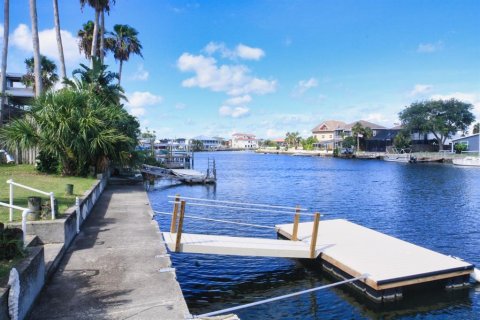 Купить виллу или дом в Эрнандо-Бич, Флорида 3 комнаты, 119.66м2, № 1837615 - фото 9