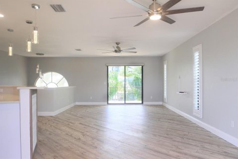 Купить виллу или дом в Эрнандо-Бич, Флорида 3 комнаты, 119.66м2, № 1837615 - фото 27