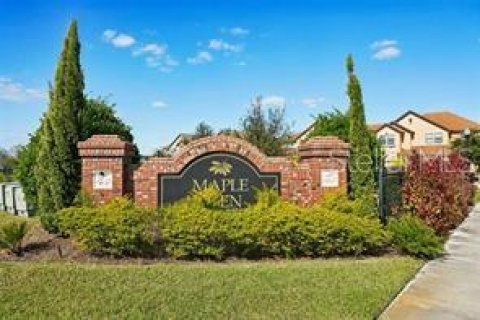Townhouse in Wesley Chapel, Florida 3 bedrooms, 191.01 sq.m. № 1828551 - photo 2