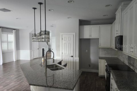 Townhouse in Wesley Chapel, Florida 3 bedrooms, 191.01 sq.m. № 1828551 - photo 15