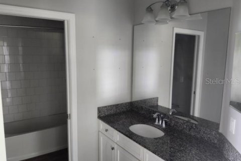 Townhouse in Wesley Chapel, Florida 3 bedrooms, 191.01 sq.m. № 1828551 - photo 25