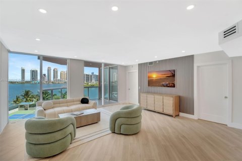 Condo in Aventura, Florida, 2 bedrooms  № 1872246 - photo 9