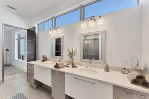 Купить таунхаус в Сарасота, Флорида 9 комнат, 240.43м2, № 1870319 - фото 23