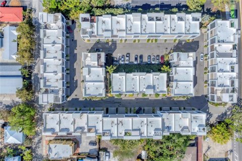 Купить таунхаус в Сарасота, Флорида 9 комнат, 240.43м2, № 1870319 - фото 30
