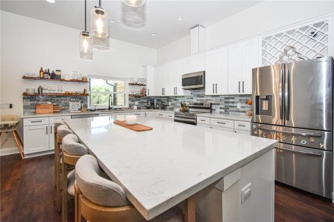 Casa en venta en Cedar Key, Florida, 3 dormitorios, 177.63 m2 № 2131271 - foto 10