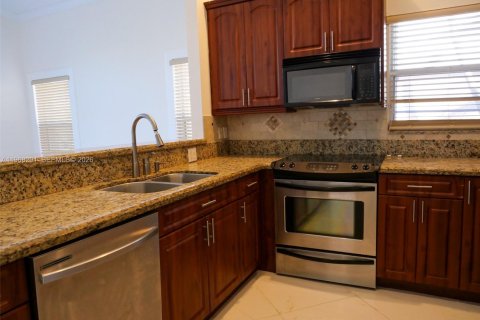 Casa en venta en Pembroke Pines, Florida, 3 dormitorios, 164.16 m2 № 2029386 - foto 5