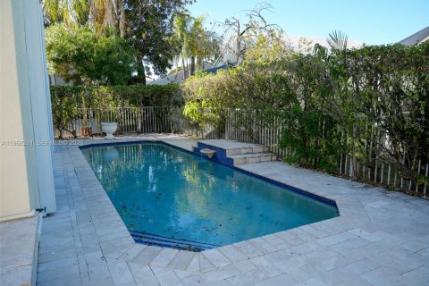 Casa en venta en Pembroke Pines, Florida, 3 dormitorios, 164.16 m2 № 2029386 - foto 23