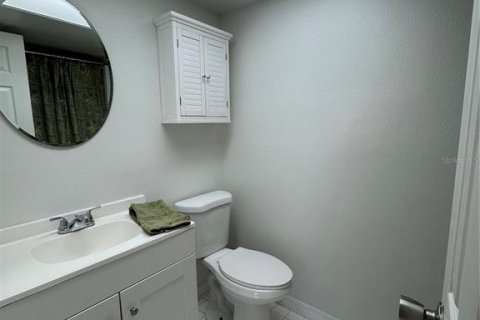 Condo in New Port Richey, Florida, 1 bedroom  № 1902082 - photo 13