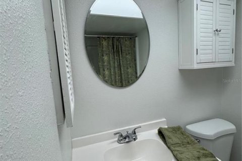 Condo in New Port Richey, Florida, 1 bedroom  № 1902082 - photo 12