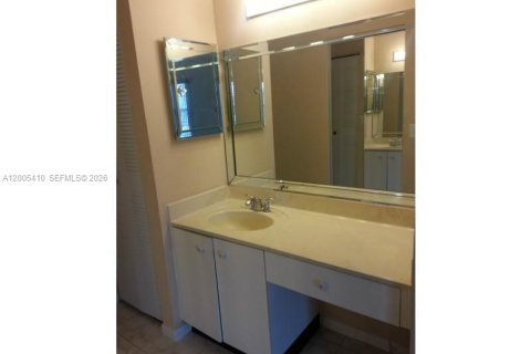 Appartement à louer à Pembroke Pines, Floride: 2 chambres, 102.19 m2 № 2069615 - photo 6