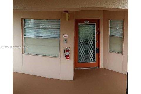 Appartement à louer à Pembroke Pines, Floride: 2 chambres, 102.19 m2 № 2069615 - photo 13