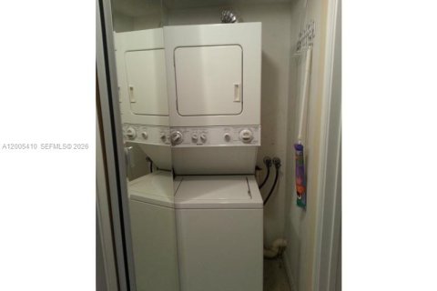 Appartement à louer à Pembroke Pines, Floride: 2 chambres, 102.19 m2 № 2069615 - photo 10