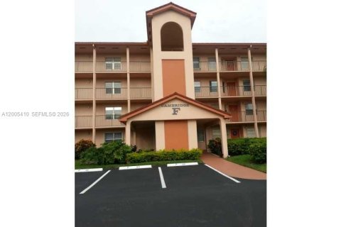 Appartement à Pembroke Pines, Floride 2 chambres, 102.19 m2 № 2069615
