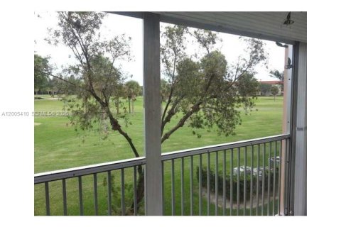 Appartement à louer à Pembroke Pines, Floride: 2 chambres, 102.19 m2 № 2069615 - photo 12