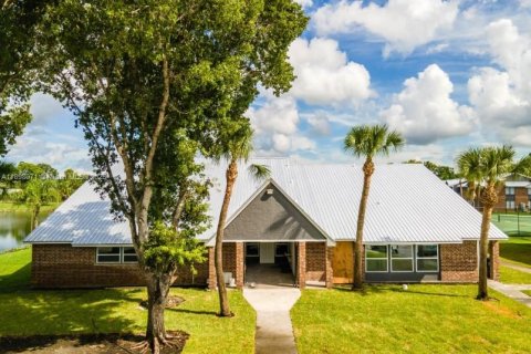 Apartment in Belle Glade, Florida 3 bedrooms, 88.26 sq.m. № 1952787 - photo 23