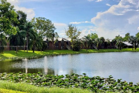 Apartment in Belle Glade, Florida 3 bedrooms, 88.26 sq.m. № 1952787 - photo 12