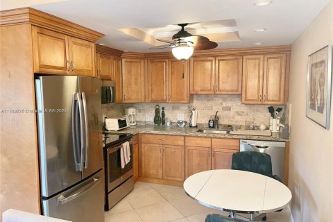 Condo in Boca Raton, Florida, 2 bedrooms  № 1957220 - photo 5