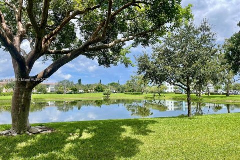 Condo in Boca Raton, Florida, 2 bedrooms  № 1957220 - photo 12