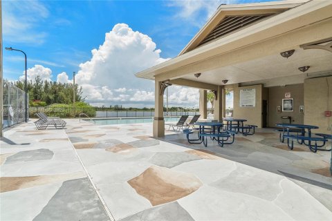 Touwnhouse à vendre à Tamarac, Floride: 2 chambres, 128.3 m2 № 2004477 - photo 26