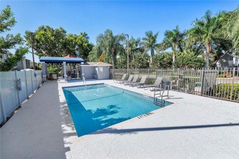 Touwnhouse à vendre à Tamarac, Floride: 2 chambres, 128.3 m2 № 2004477 - photo 21