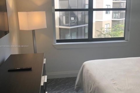 Купить кондоминиум в Уинтер-Гарден, Флорида 3 спальни, 129.69м2, № 2035340 - фото 14