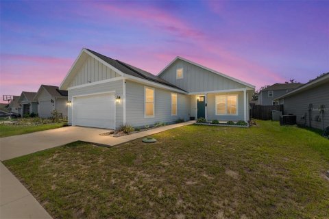 Villa ou maison à Alachua, Floride 4 chambres, 150.32 m2 № 2114760