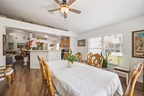 Villa ou maison à vendre à Winter Haven, Floride: 4 chambres, 186.92 m2 № 2114446 - photo 16