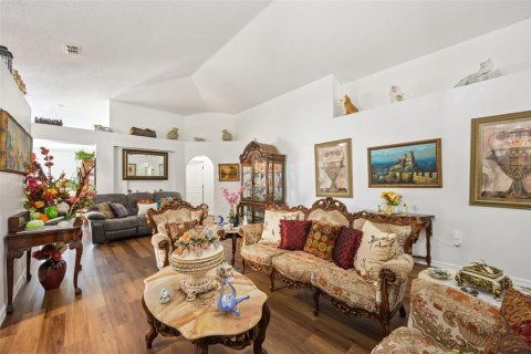 Villa ou maison à vendre à Winter Haven, Floride: 4 chambres, 186.92 m2 № 2114446 - photo 11