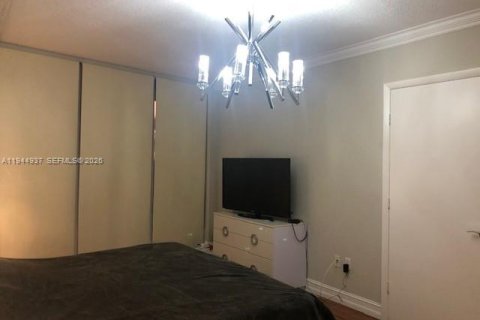 Copropriété à louer à Hallandale Beach, Floride: 2 chambres, 100.89 m2 № 2001198 - photo 10