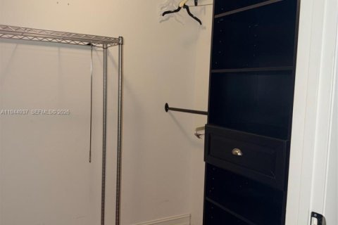 Condominio en alquiler en Hallandale Beach, Florida, 2 dormitorios, 100.89 m2 № 2001198 - foto 23