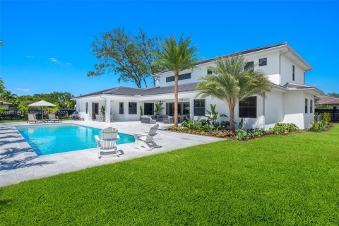 Casa en venta en Miami, Florida, 5 dormitorios, 486.99 m2 № 1893037 - foto 4