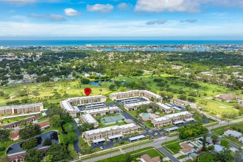 Купить кондоминиум в Ларго, Флорида 3 комнаты, 97.08м2, № 1903656 - фото 1