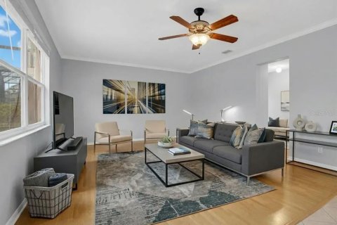 Casa en venta en Orlando, Florida, 4 dormitorios, 306.3 m2 № 2142819 - foto 13